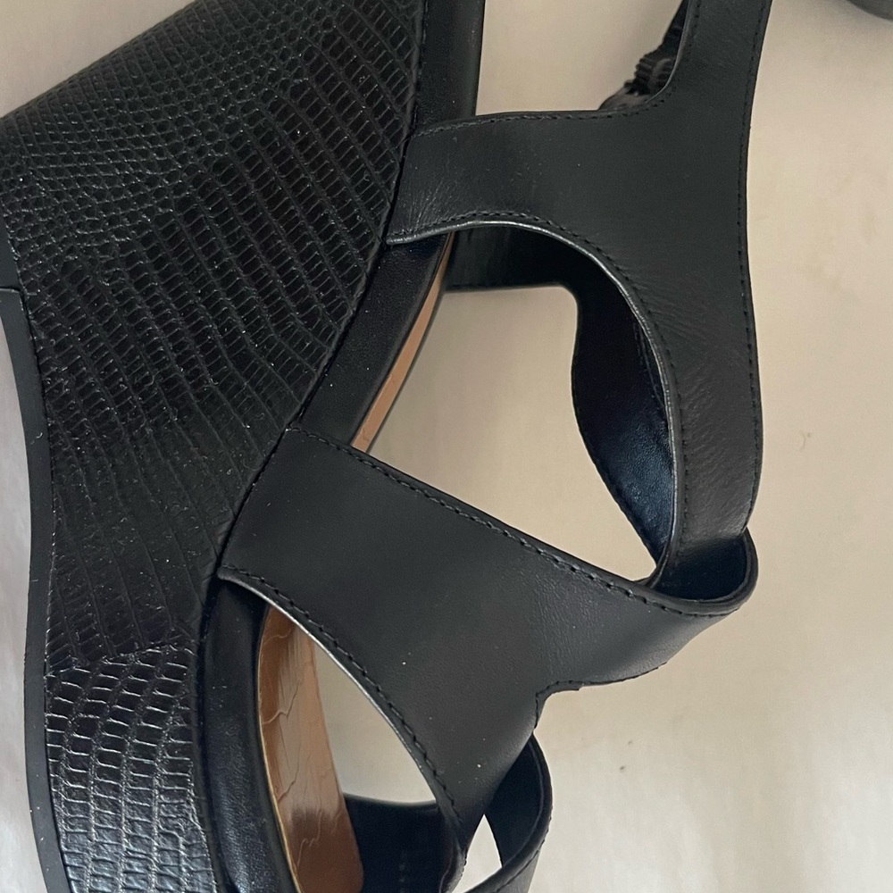 Gianni Bini Black Strappy Wedge Sandals - Picture 5 of 5